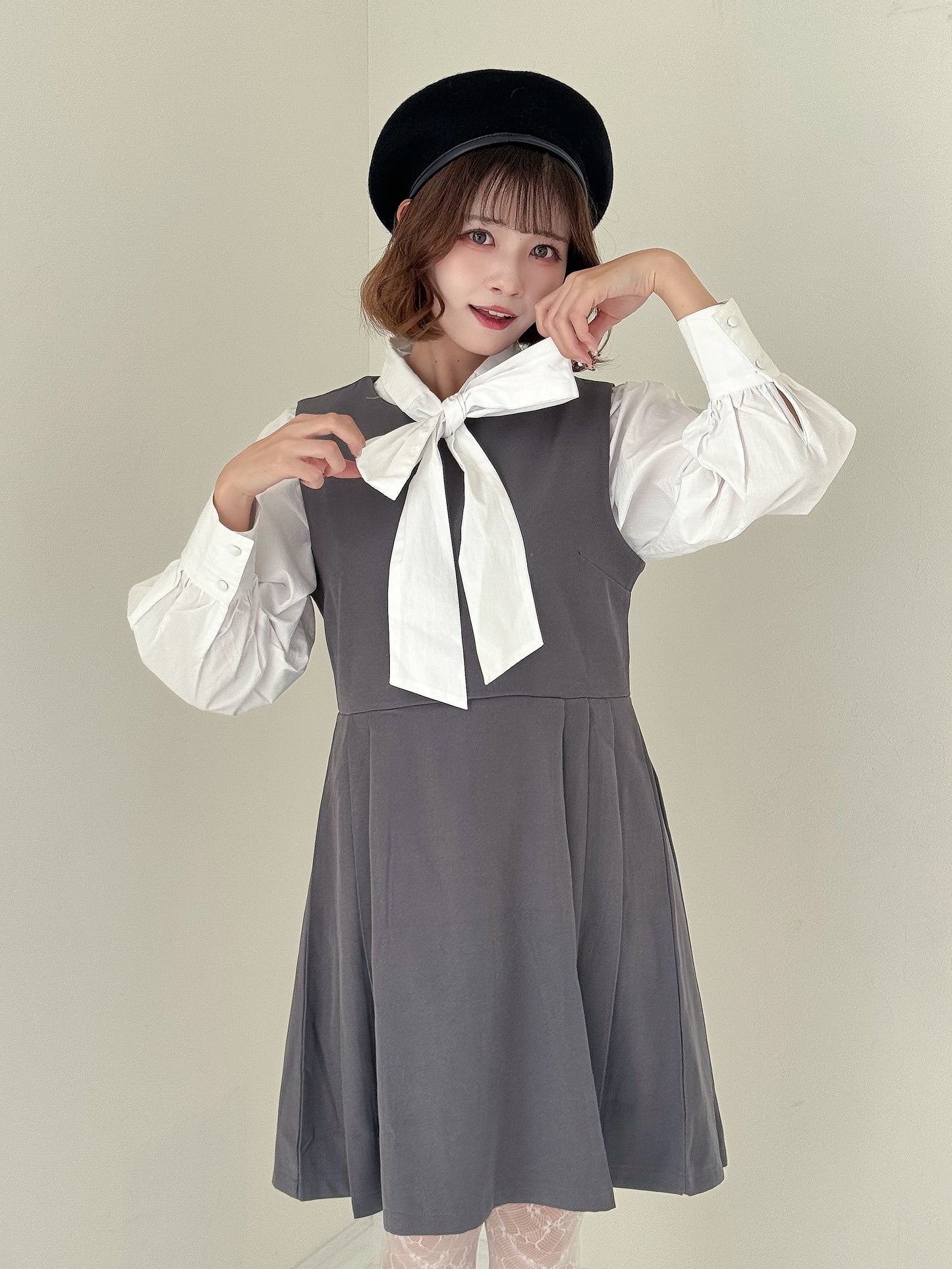 プリーツワンピース