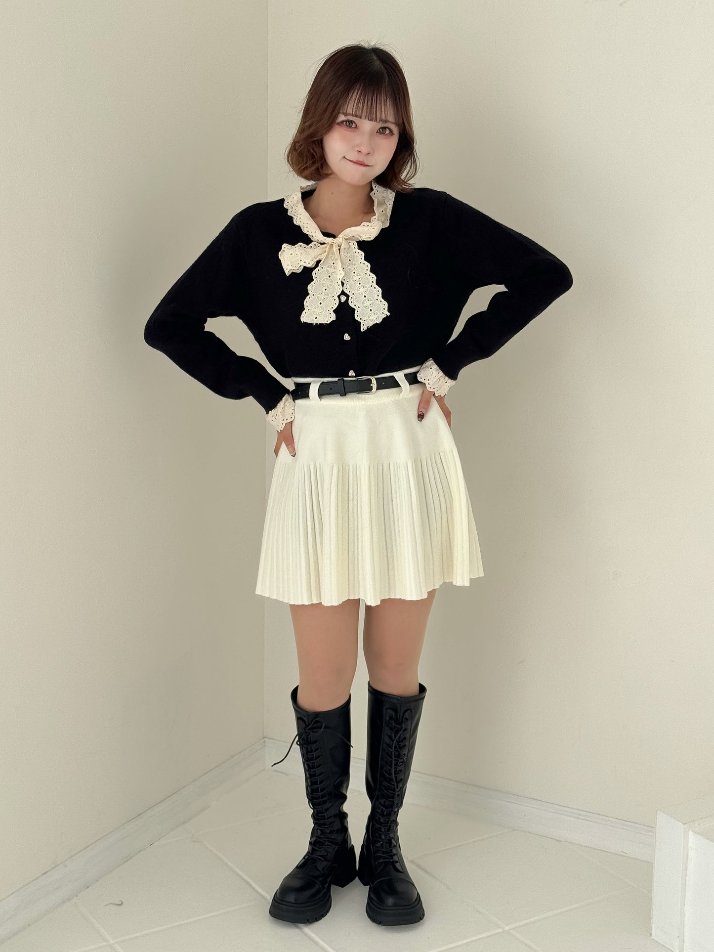 【Official限定価格】ボウタイハートボタンニット