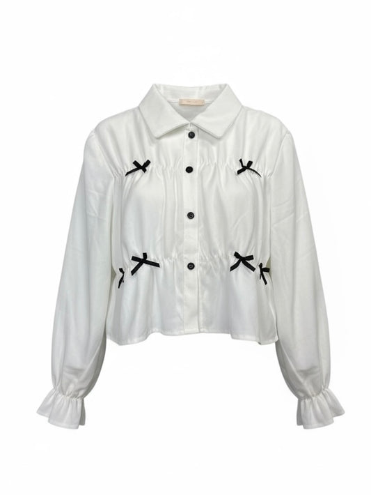 リボン付きシャーリングブラウス