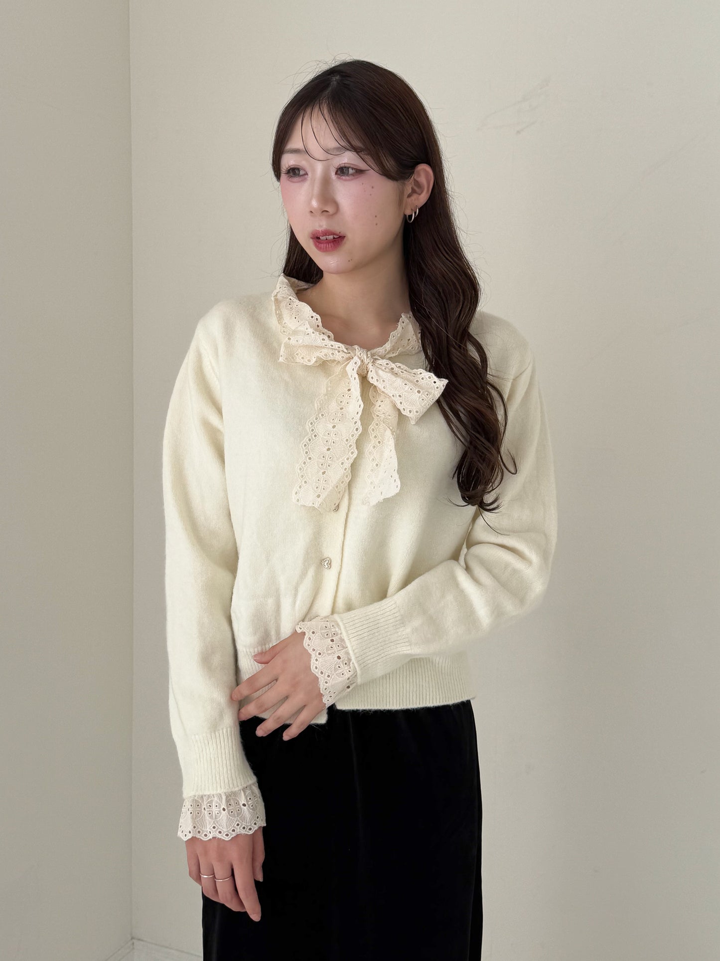 【Official限定価格】ボウタイハートボタンニット