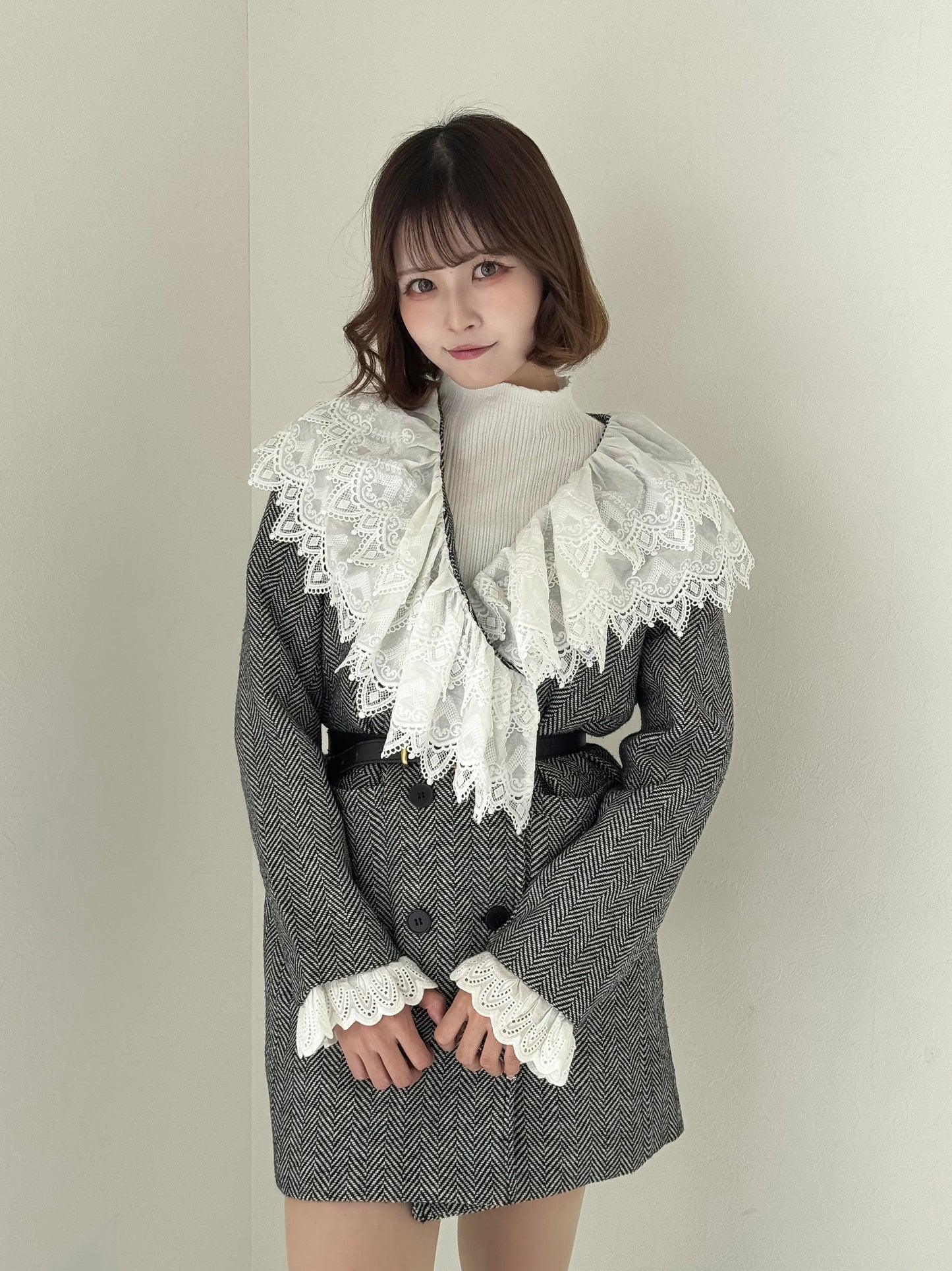 レース襟付きチェックジャケット
