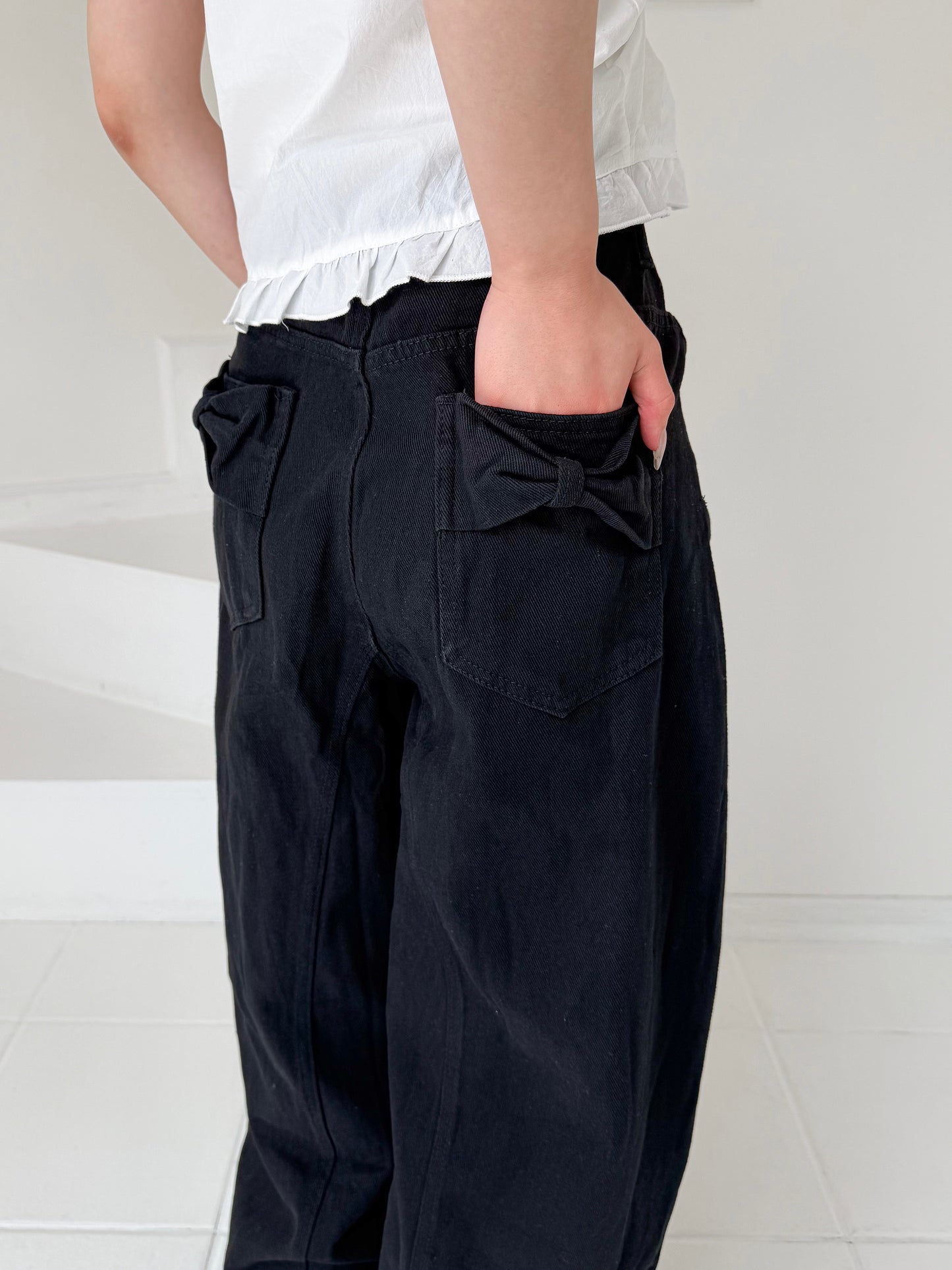 リボンポケットバレルレッグデニムパンツ