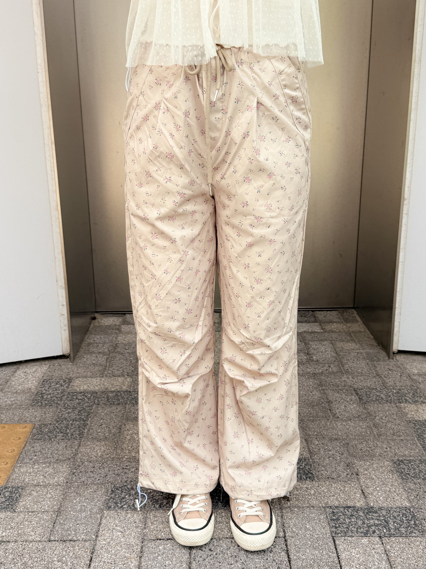 【Official限定価格】小花柄ナイロンパンツ