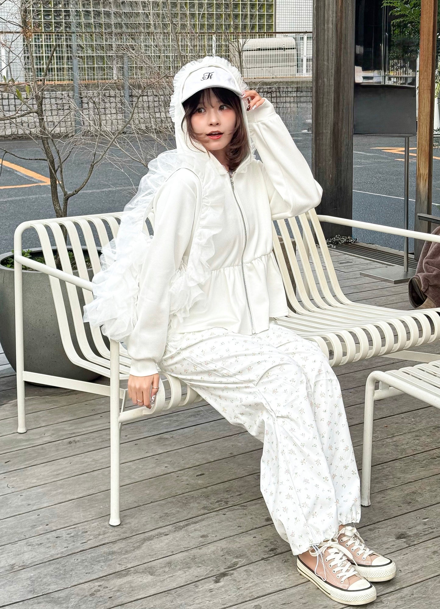 【Official限定価格】小花柄ナイロンパンツ