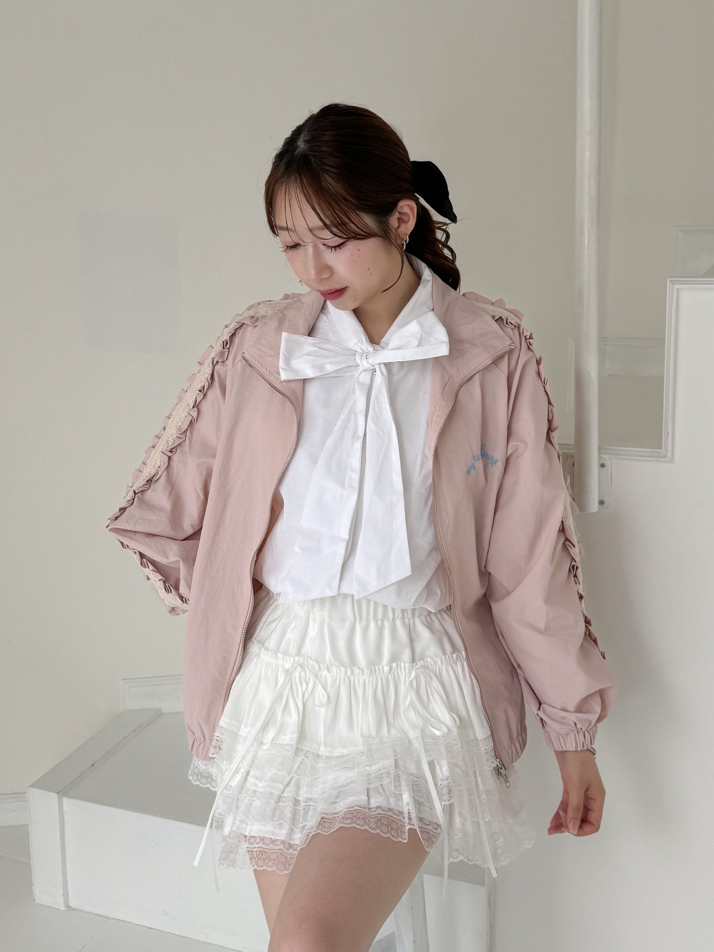 【Official限定価格】レースフリルブルゾン