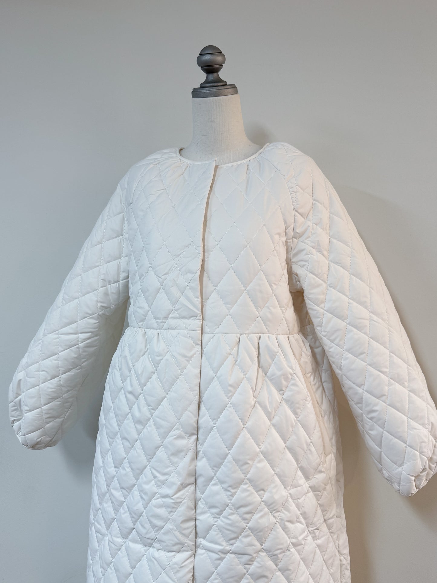 キルティングロングコート