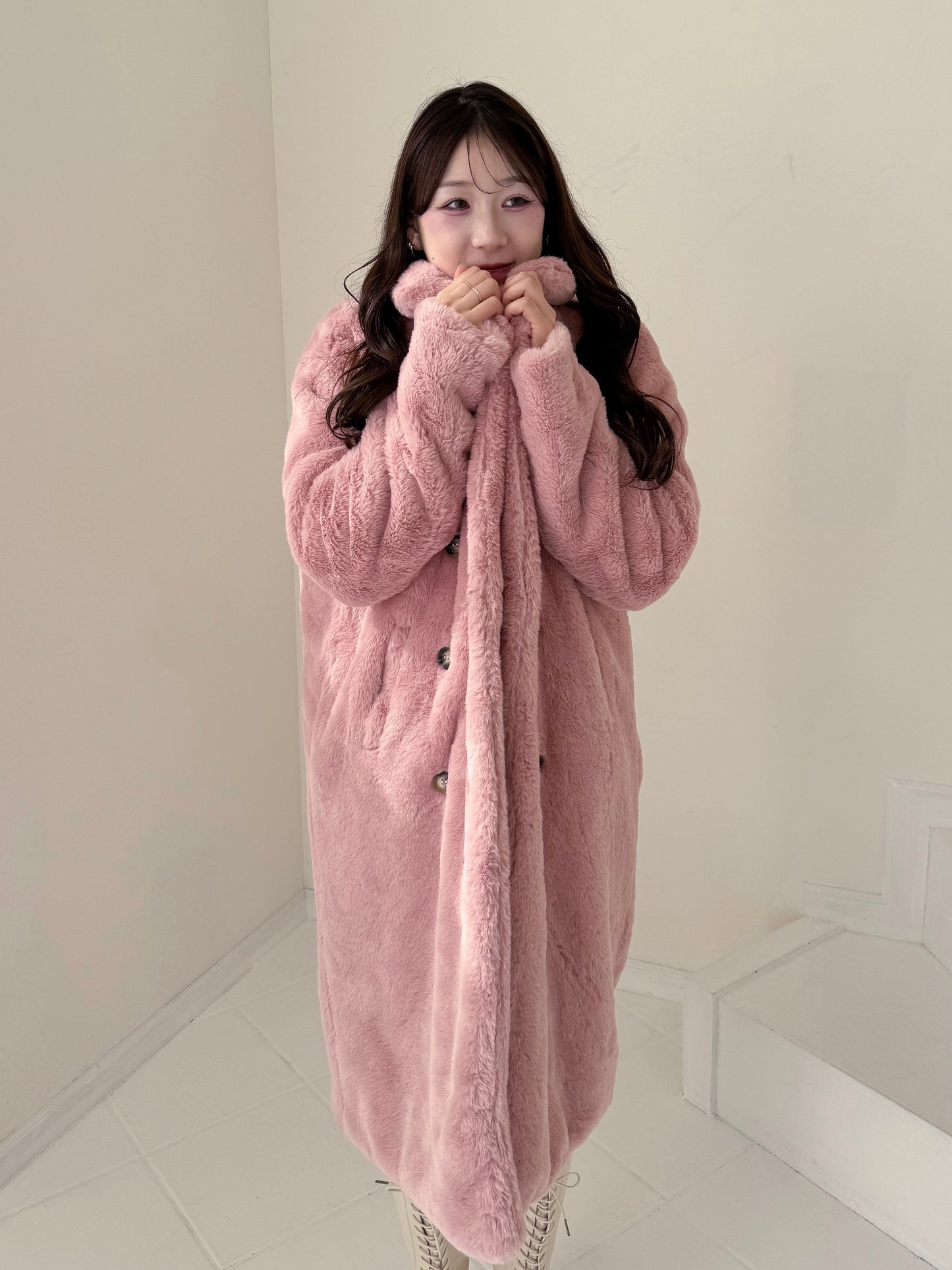 フェイクファーロングコート