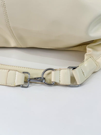 エナメル合皮BIGラウンドショルダーBAG
