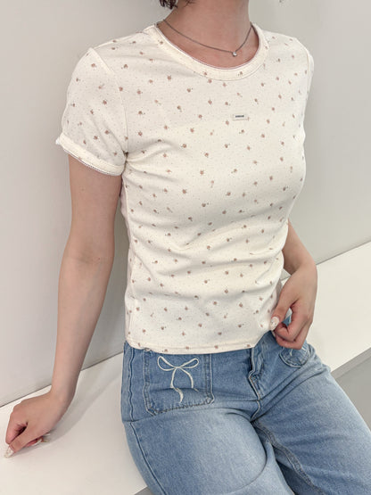 小花柄×ドットTシャツ