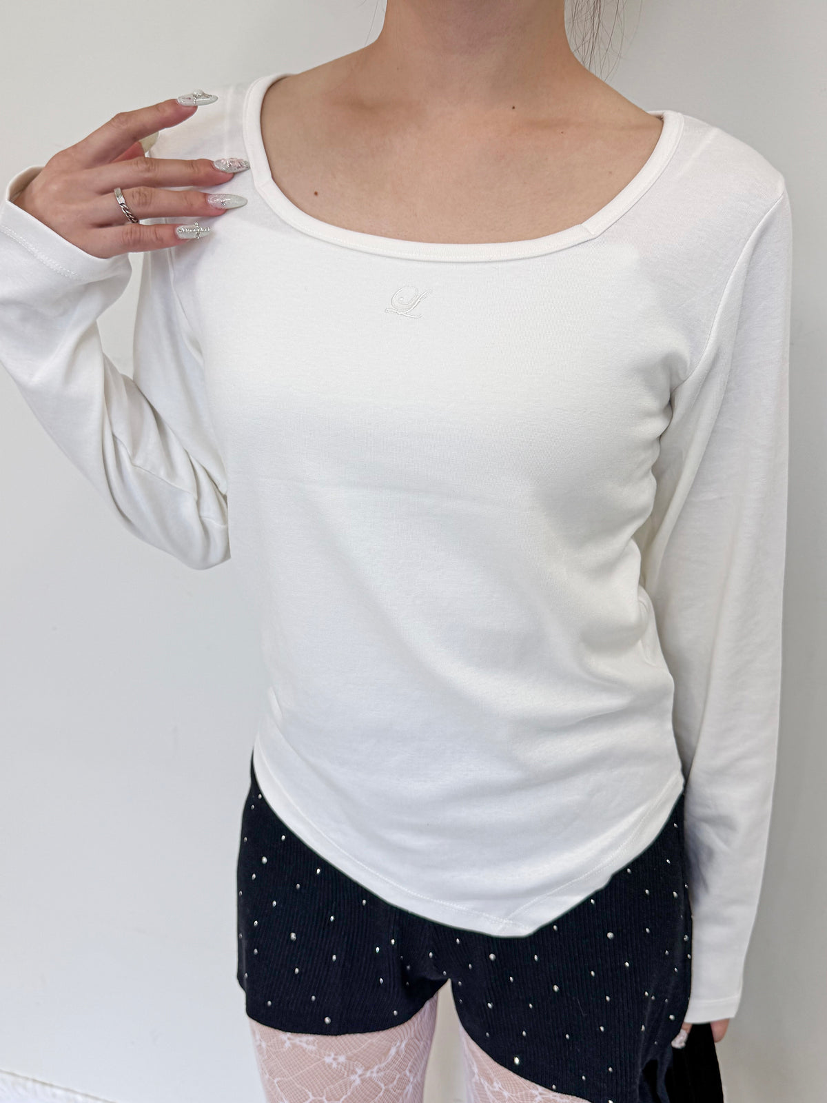 ワンポイント刺繍ロンT