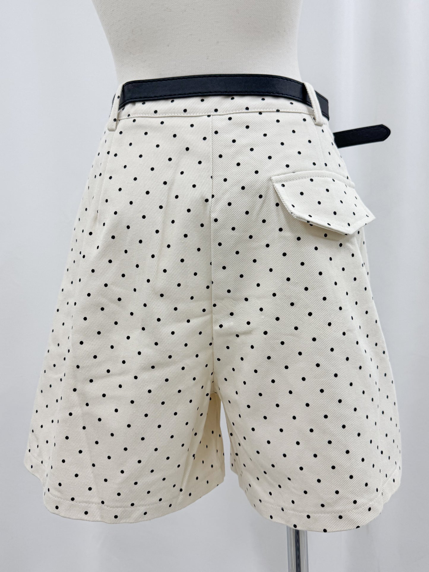 【Official限定価格】ベルト付きドットデニムハーフパンツ
