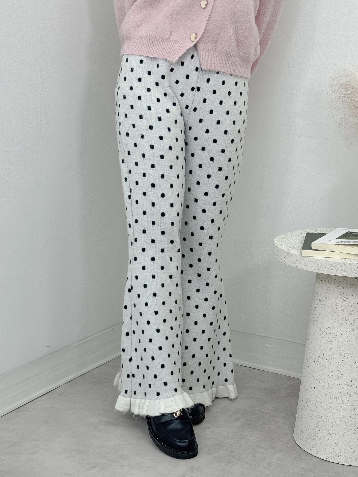 ドットニットパンツ