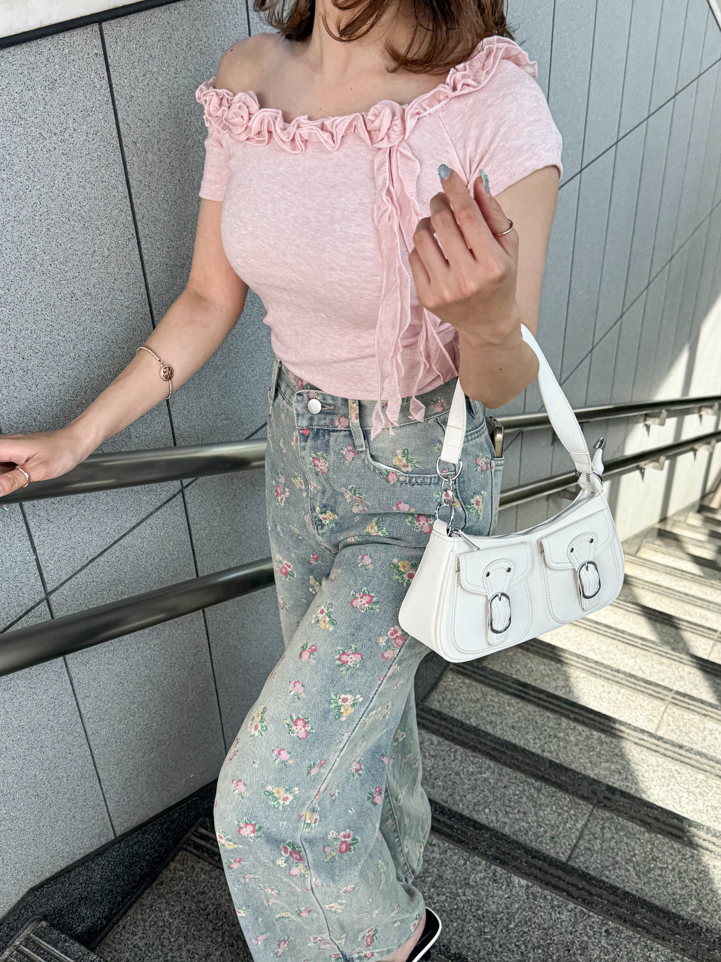 ローズフリルTシャツ