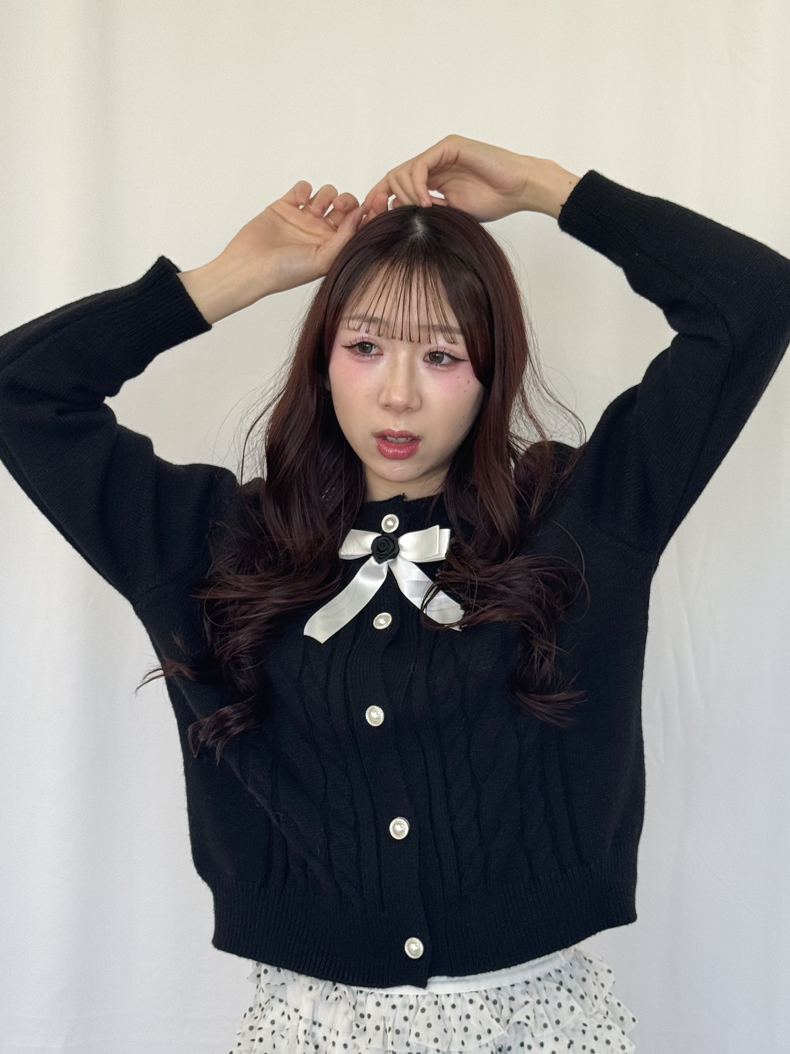 Official限定】ローズリボン付きパールボタンニット – frunco