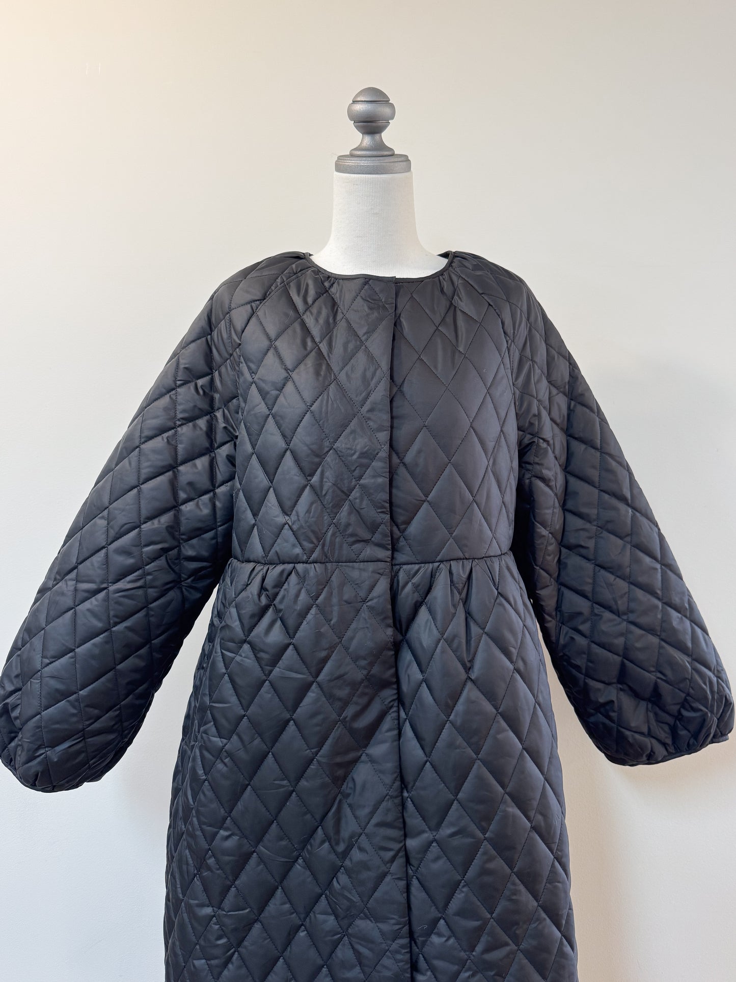 キルティングロングコート