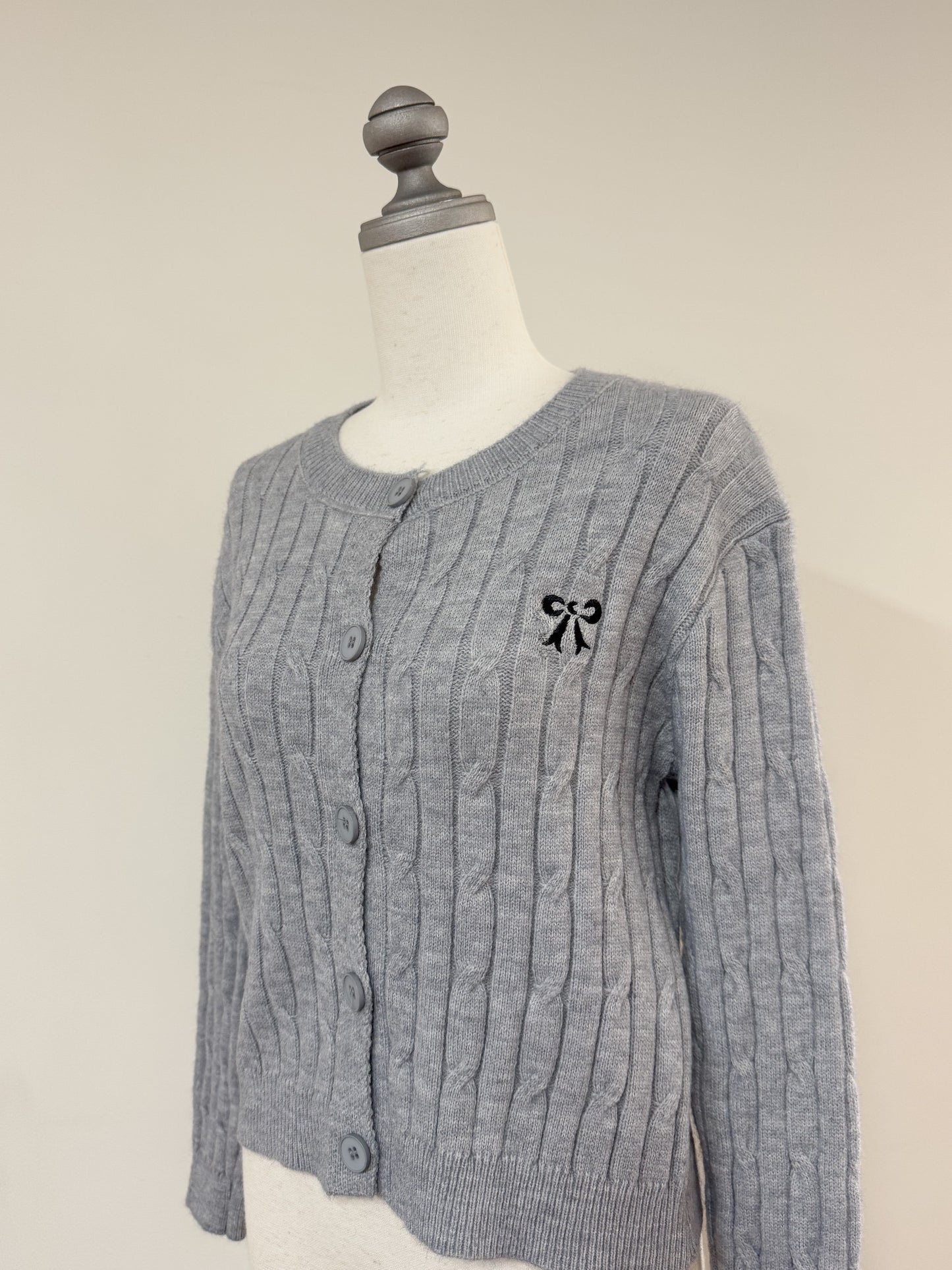 【Official限定価格】リボン刺繍ニットカーディガン