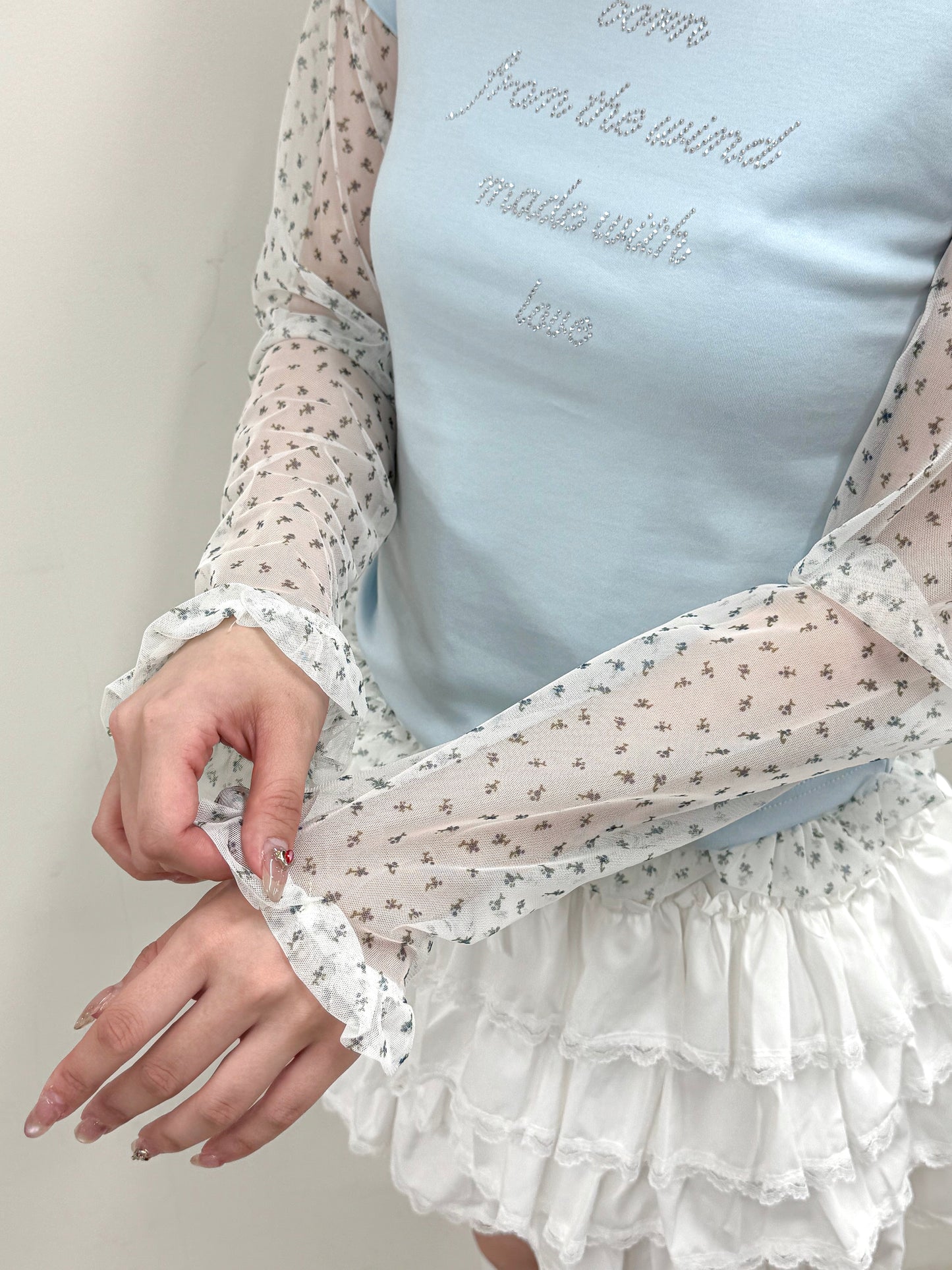 小花柄チュールトップス
