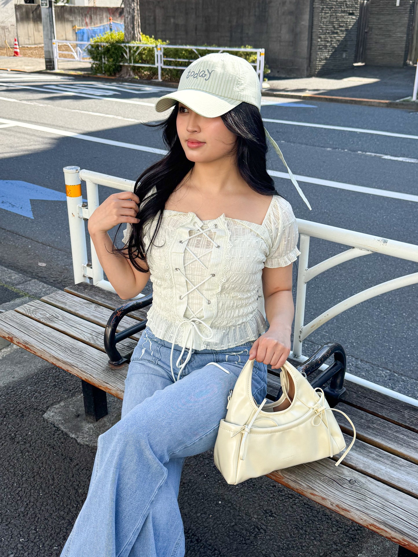 【Official限定価格】レースアップパフブラウス