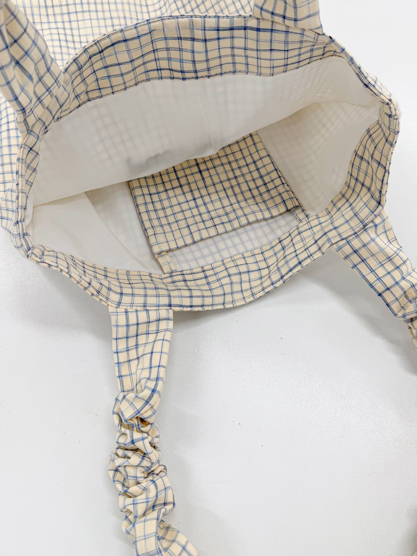 刺繡ロゴ入りチェックトート