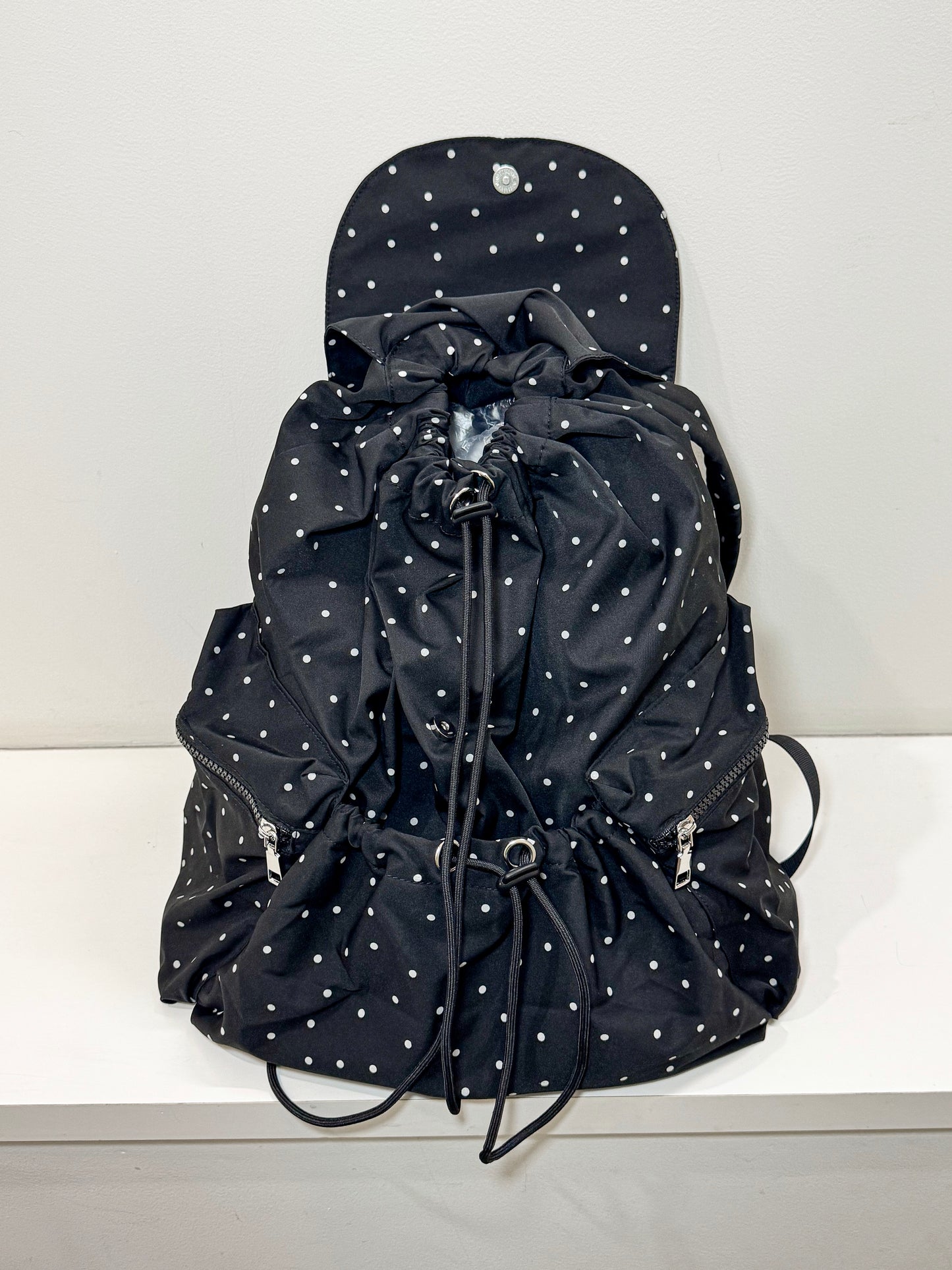 ドット柄リュック