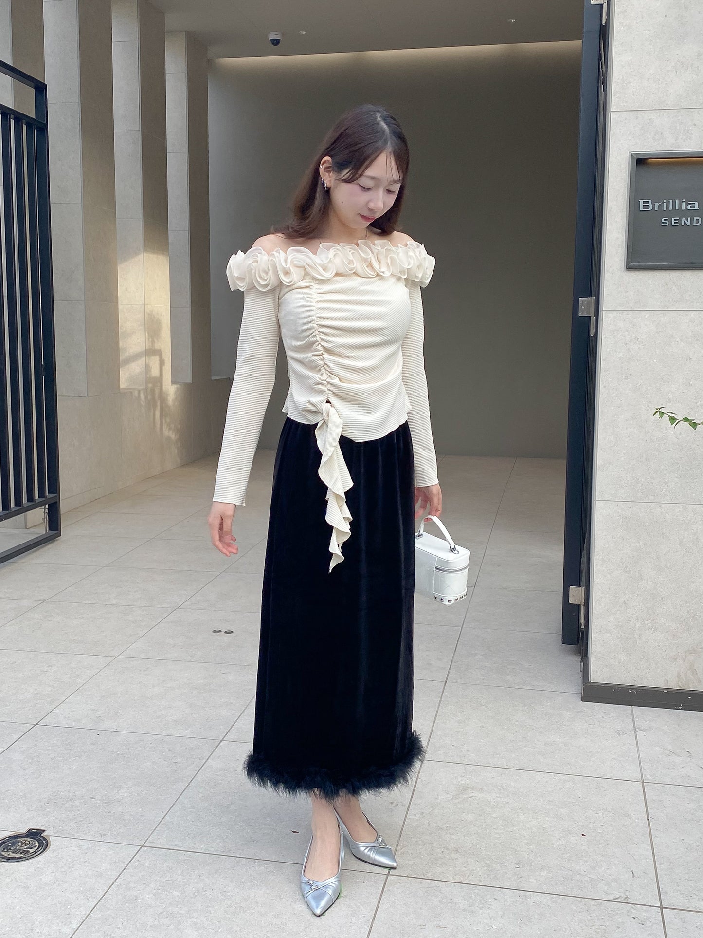 【Official限定】ファーベロアミモレスカート