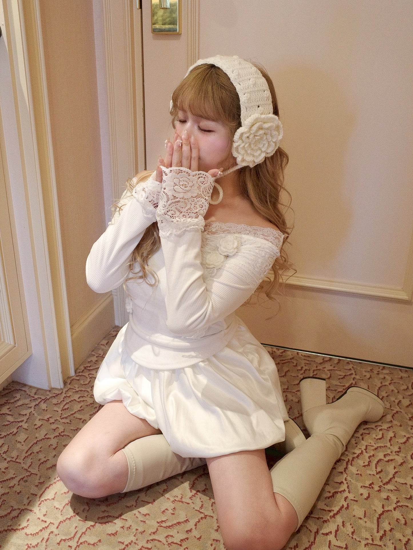 レースオフショルリブニット