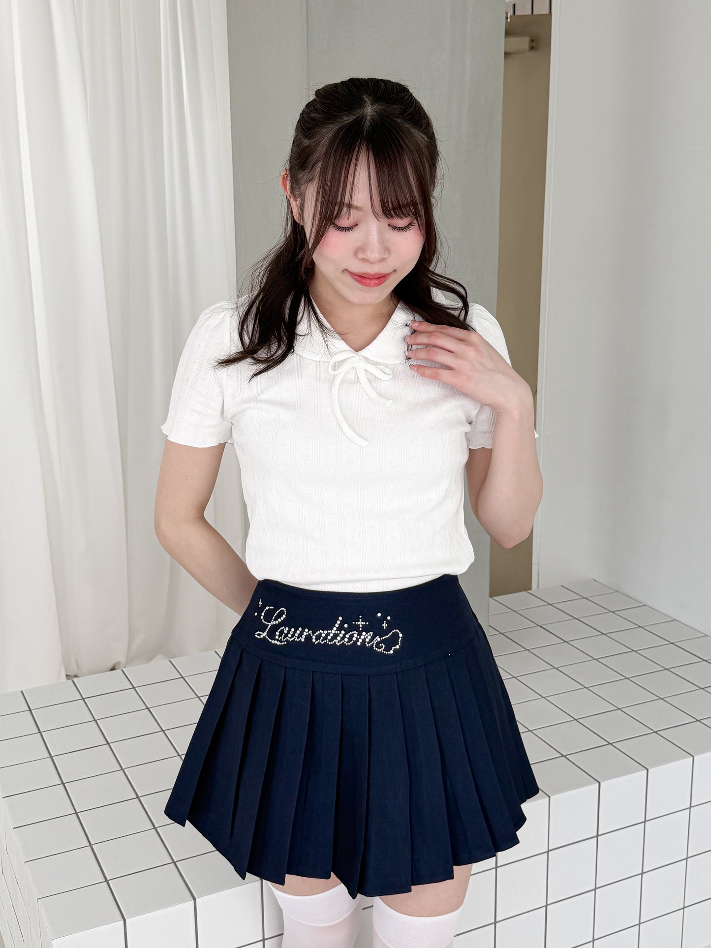 ラインストーンロゴプリーツスカート