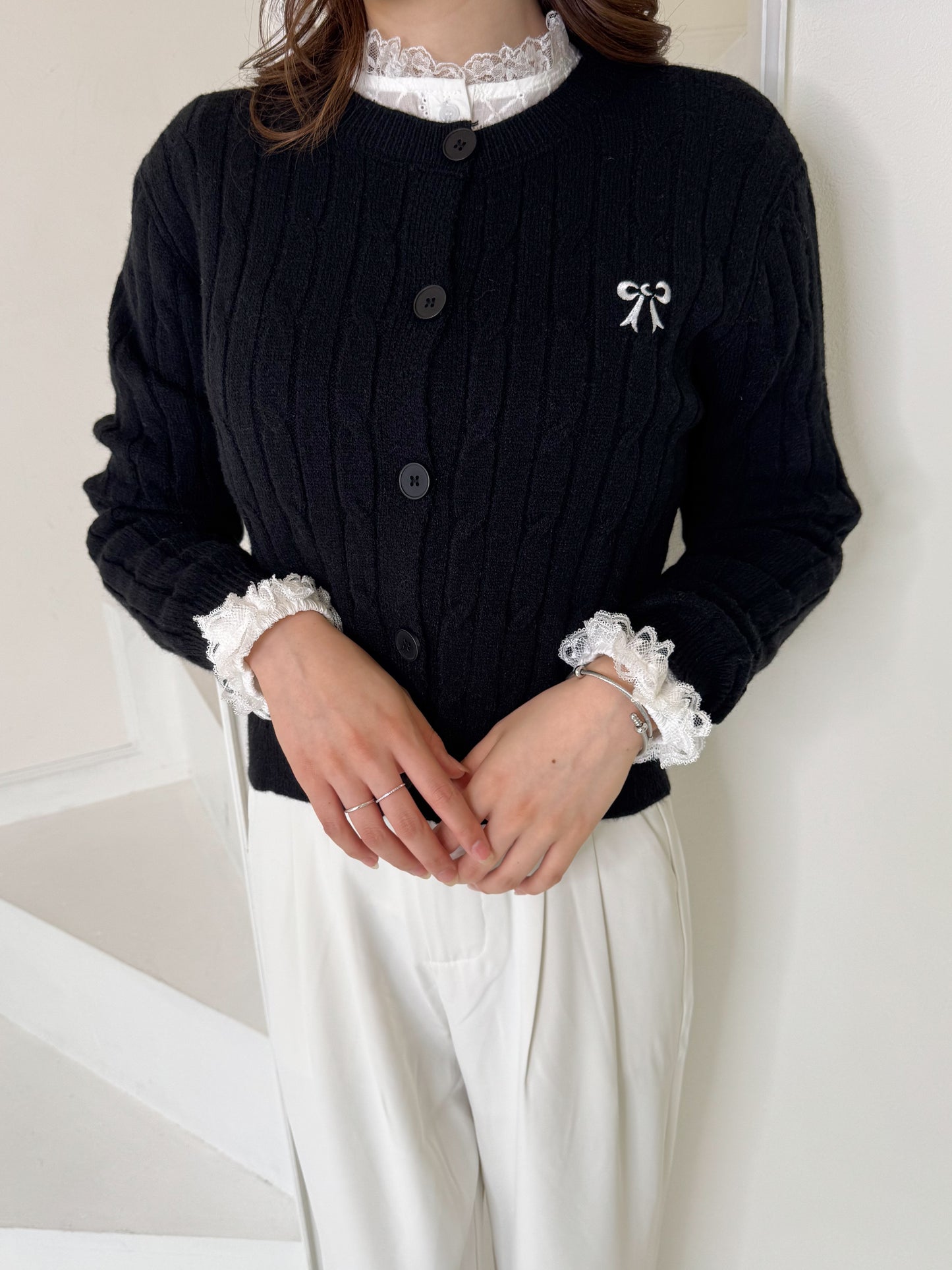【Official限定価格】リボン刺繍ニットカーディガン