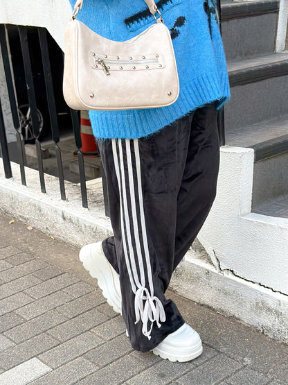 ライン入りベロアパンツ