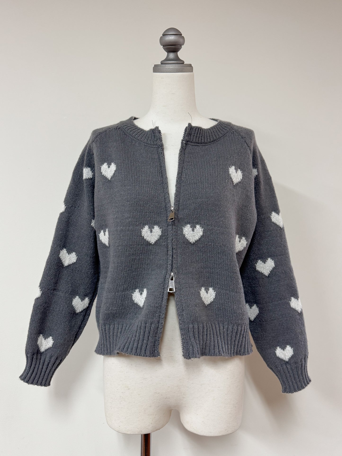 ジップ付きハートニット