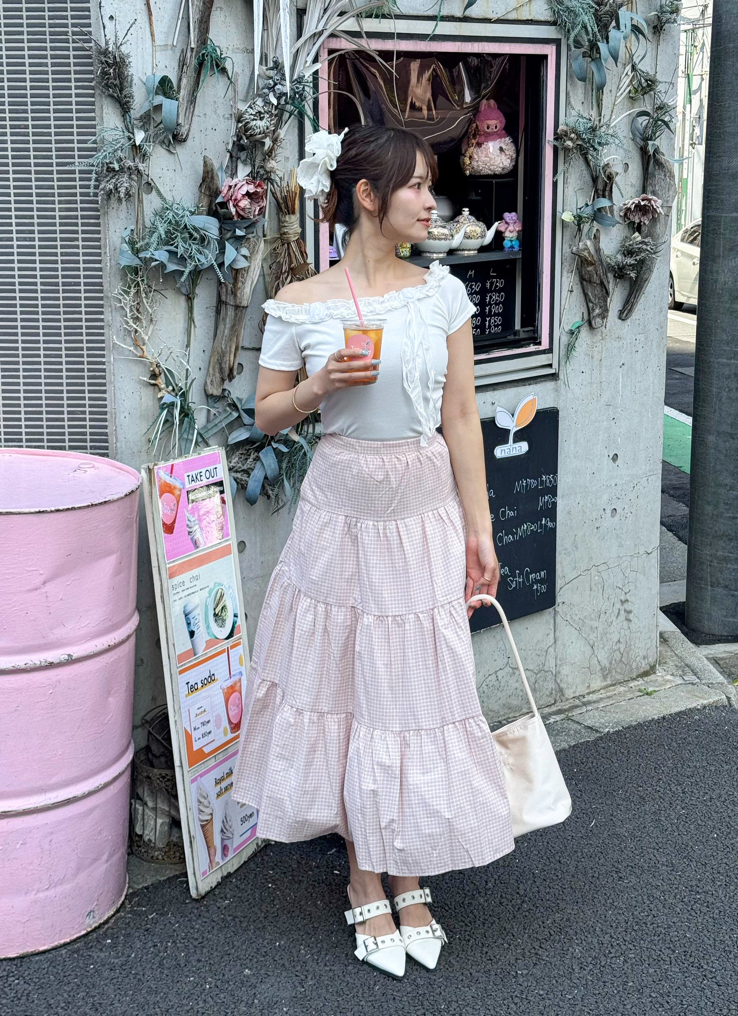 ローズフリルTシャツ