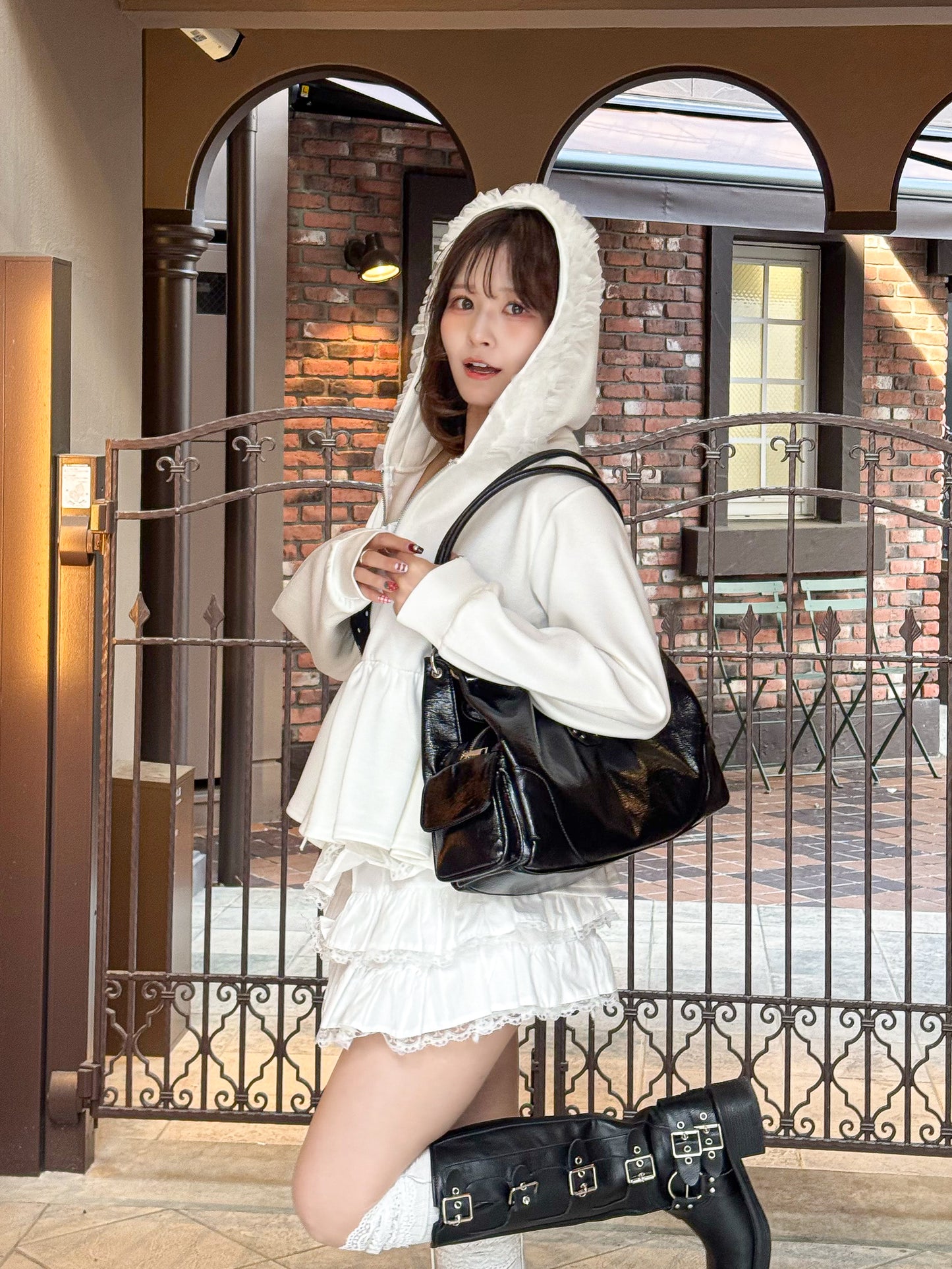 【Official限定価格】ペプラムスエットパーカー