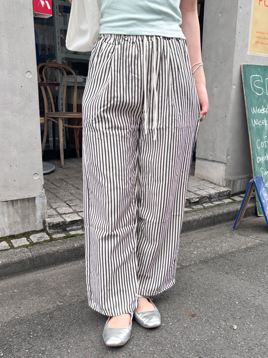 ストライプパンツ