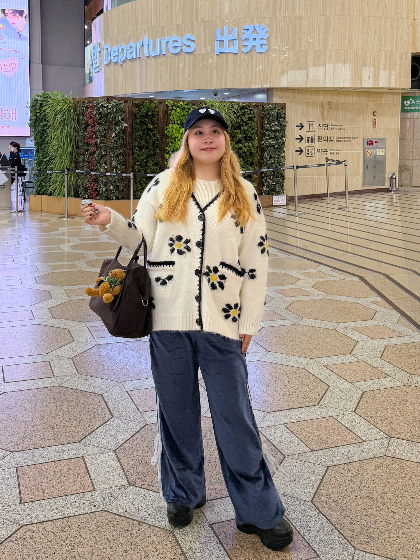 ライン入りベロアパンツ