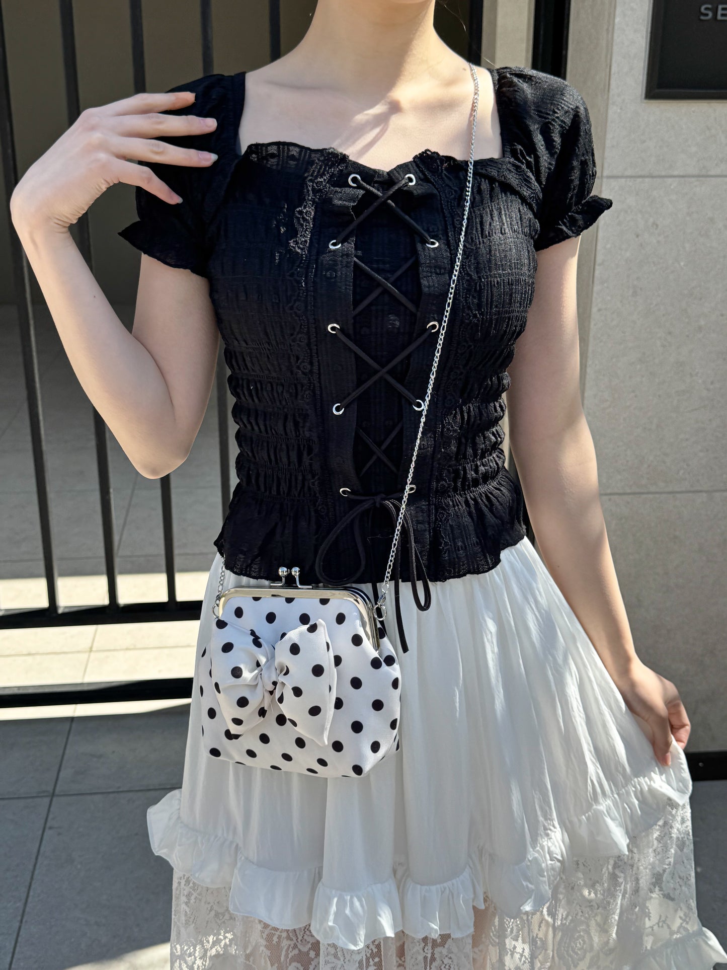 【Official限定価格】レースアップパフブラウス