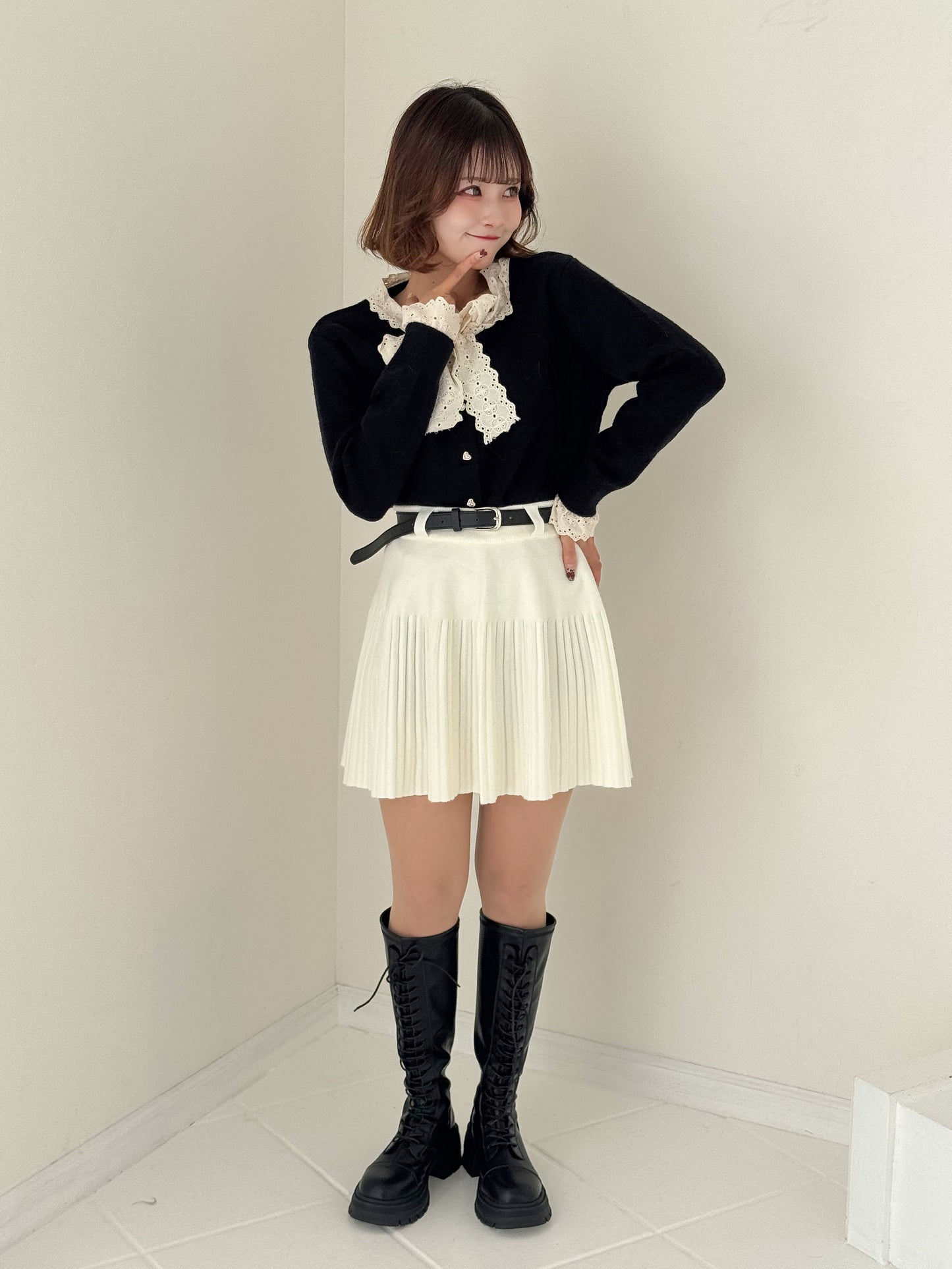 【Official限定価格】ボウタイハートボタンニット