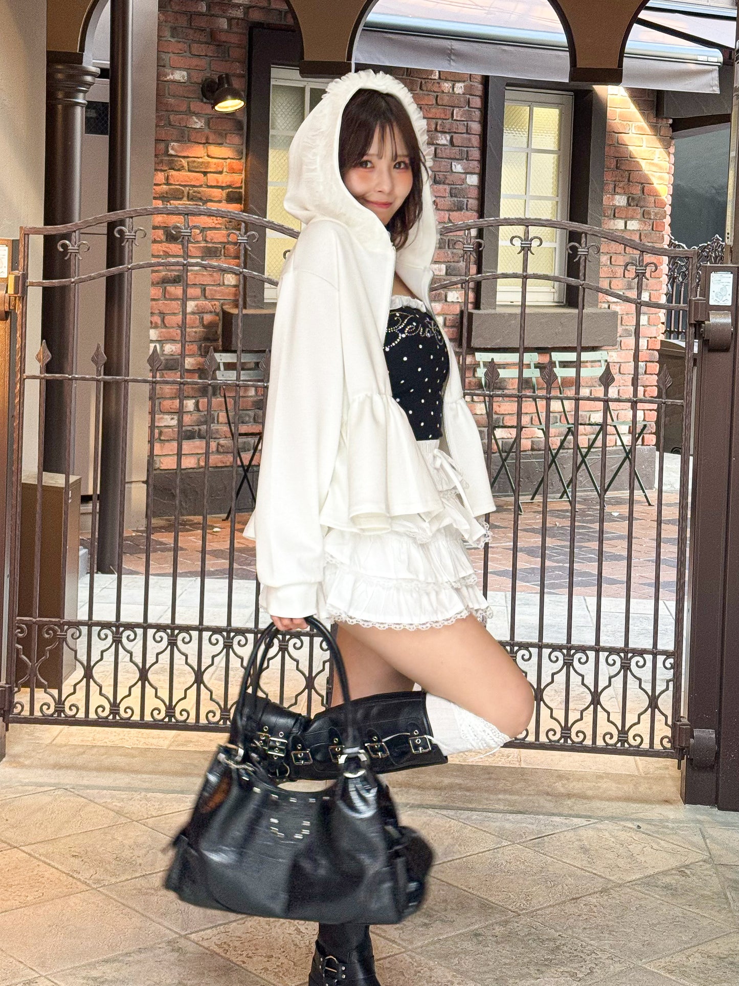 【Official限定価格】ペプラムスエットパーカー