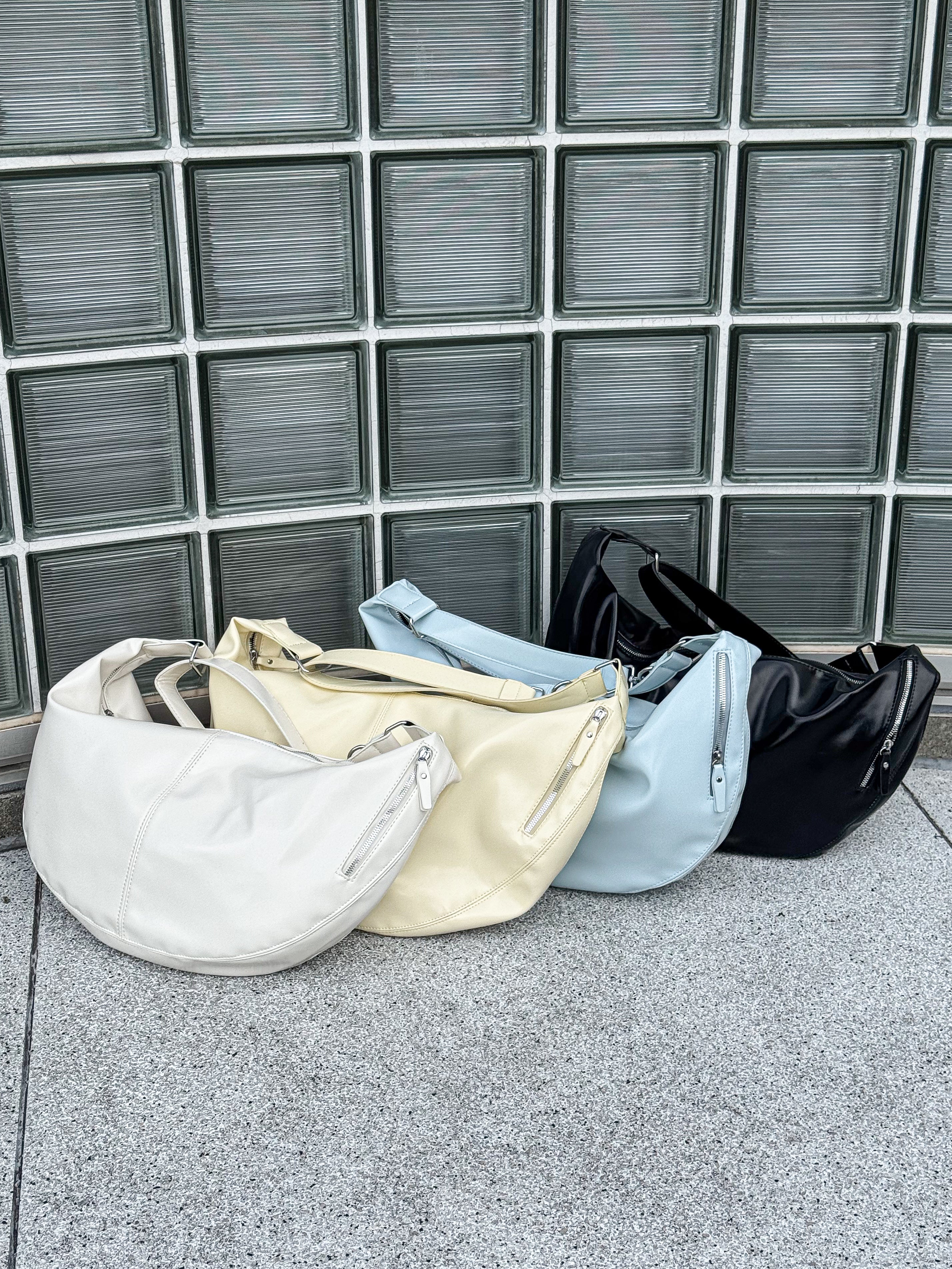エナメル合皮BIGラウンドショルダーBAG – frunco