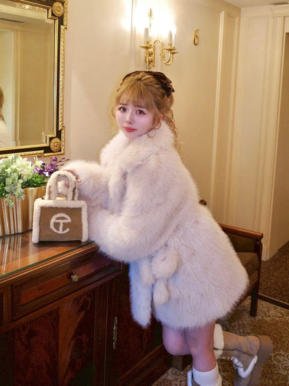 ボリュームフェイクファーコート