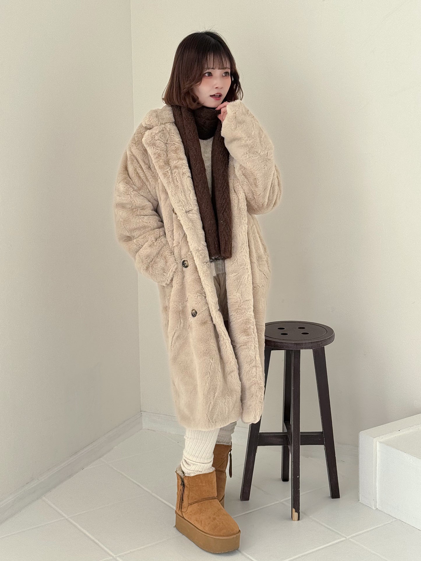 フェイクファーロングコート