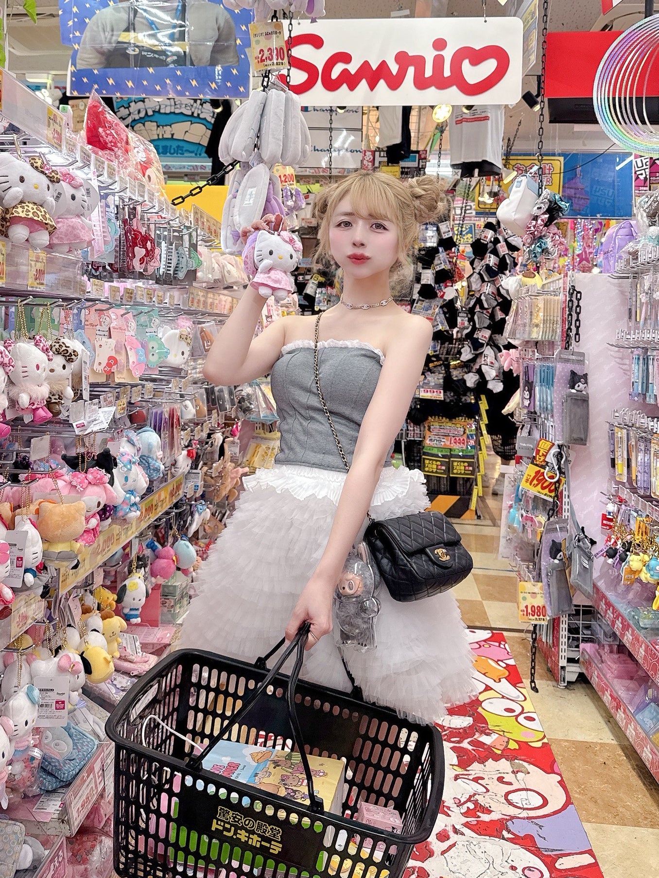 ボリュームホイップチュールミニスカート