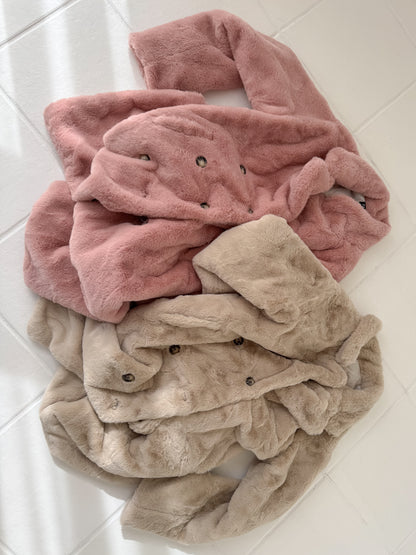 フェイクファーロングコート