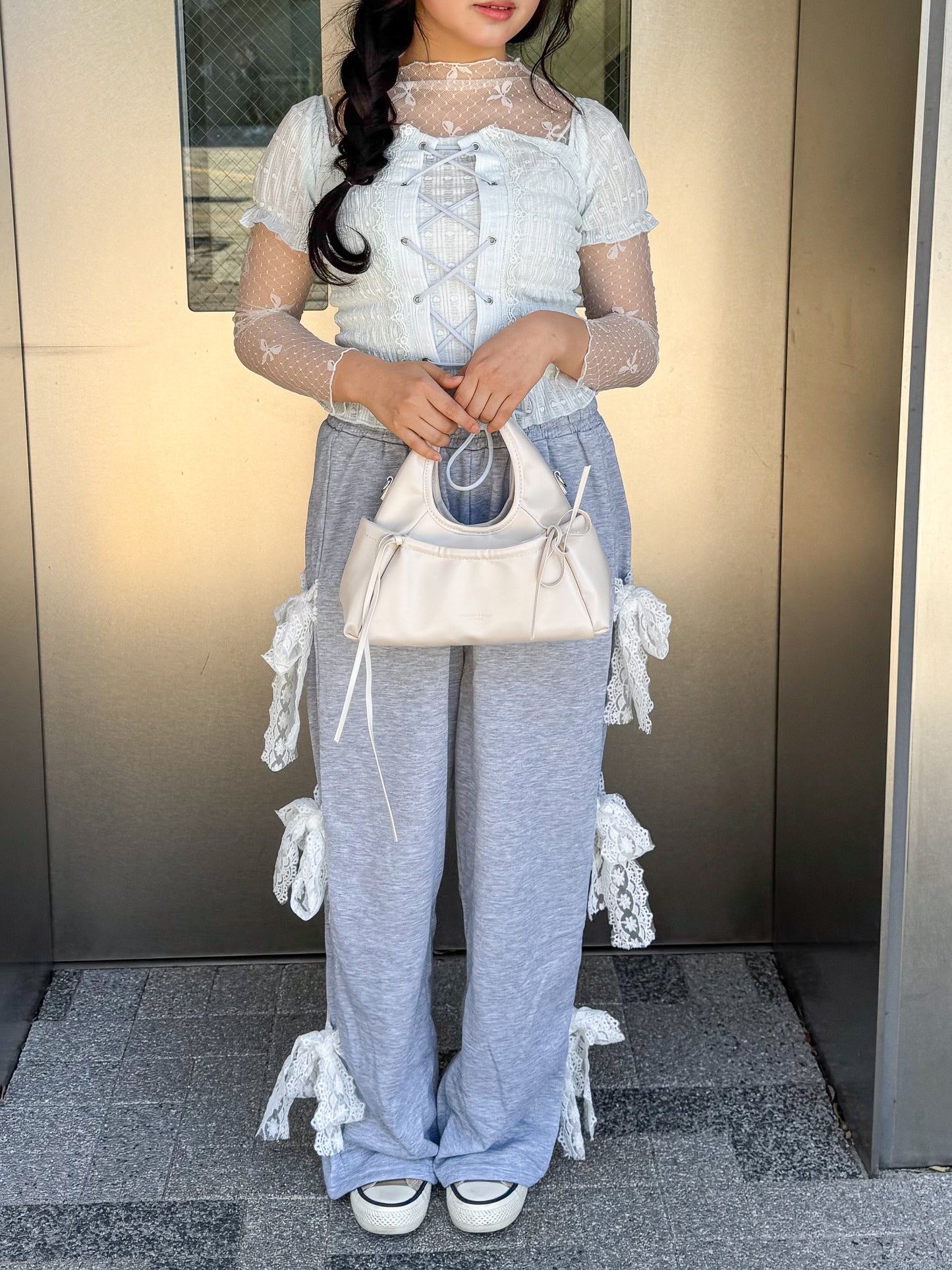 【Official限定価格】レースアップパフブラウス