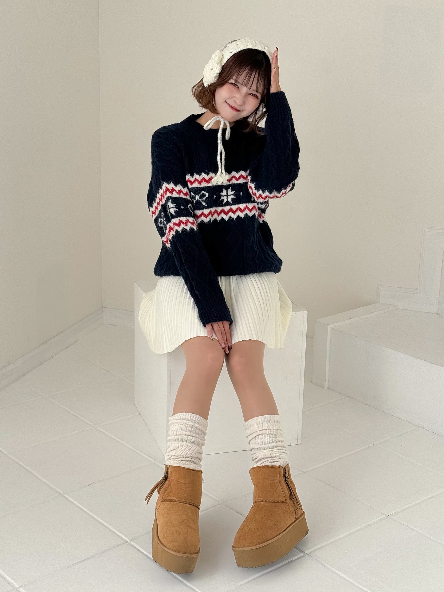 【Official限定価格】モチーフ柄ジャガードニット