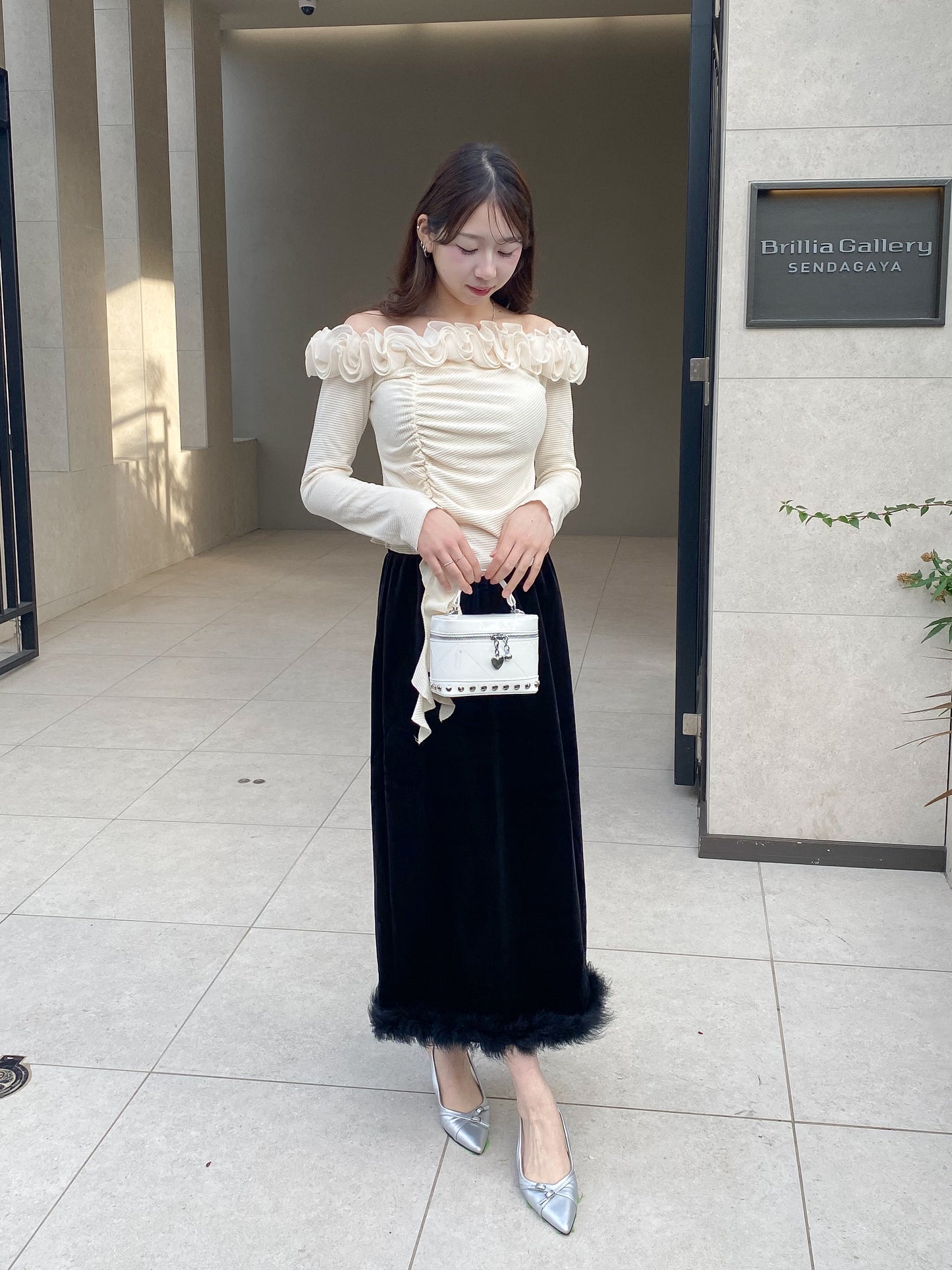 【Official限定】ファーベロアミモレスカート