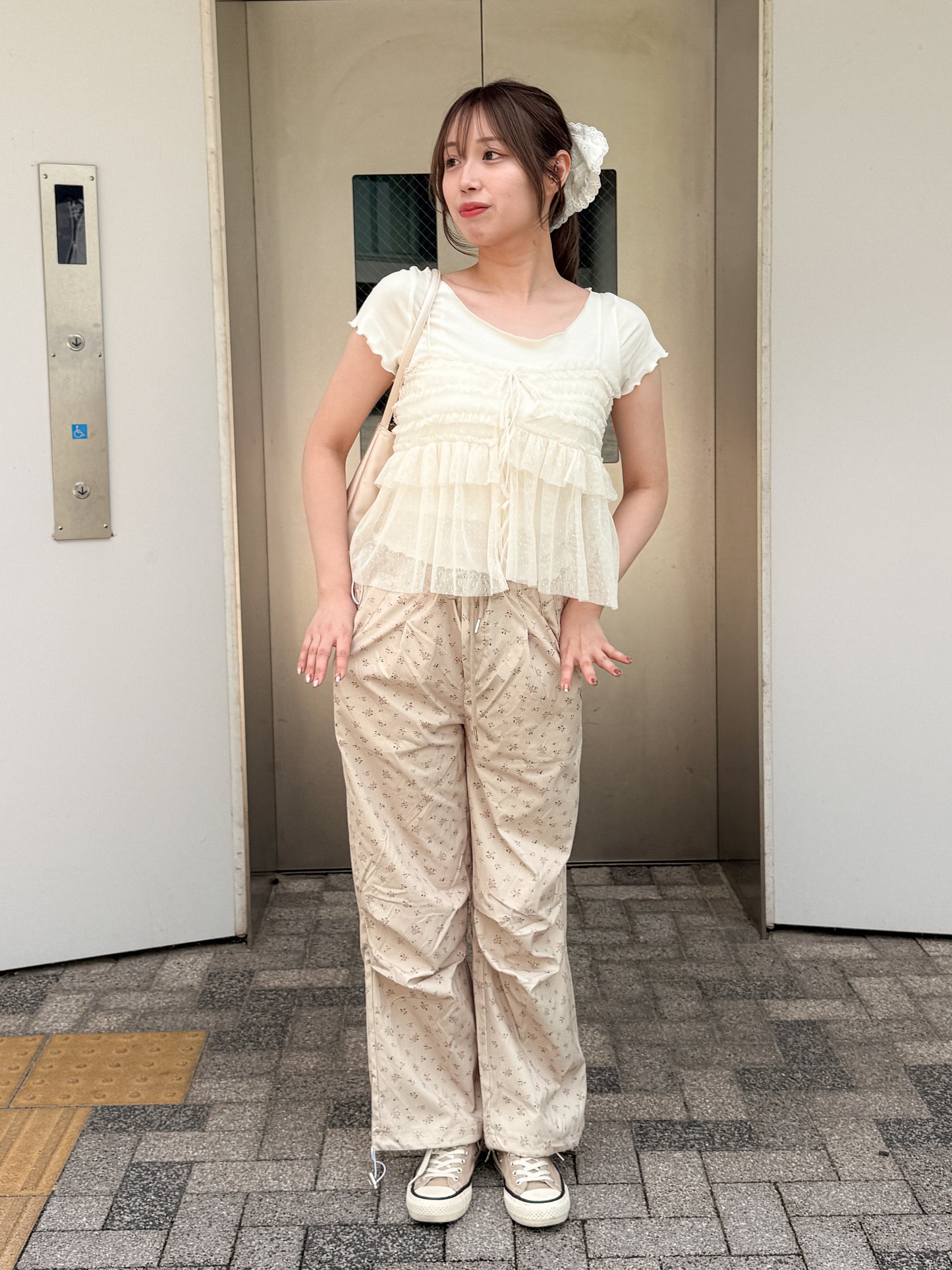【Official限定価格】小花柄ナイロンパンツ