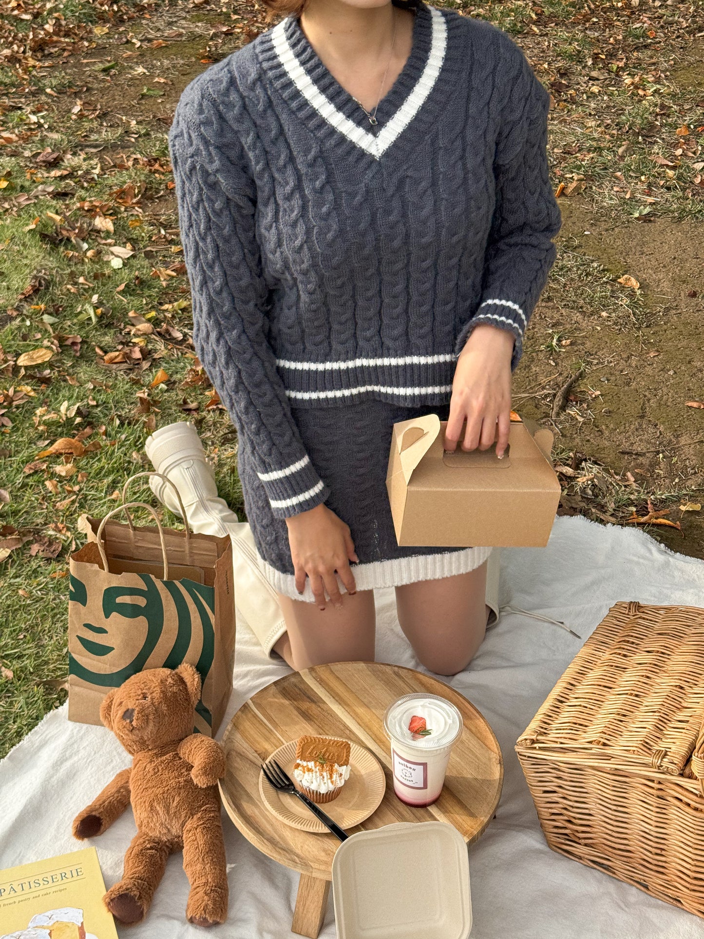 ライン入りニットセットアップ