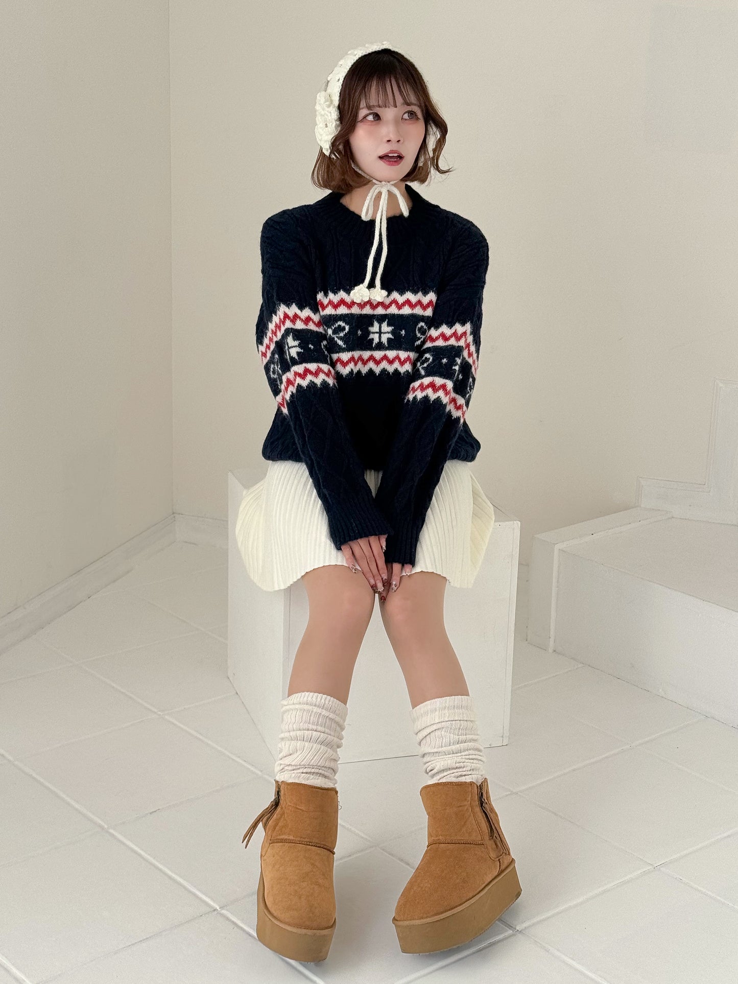 【Official限定価格】モチーフ柄ジャガードニット