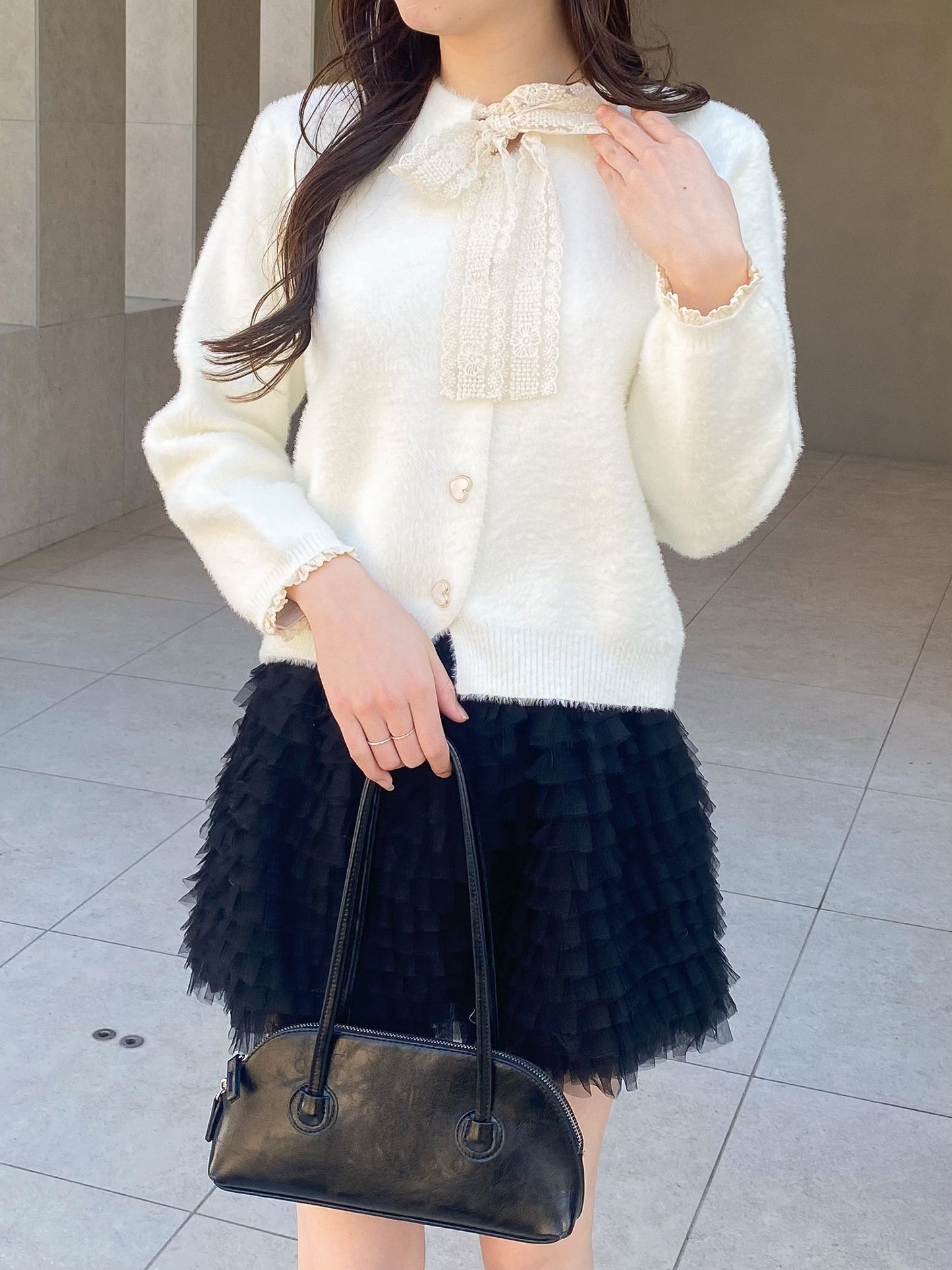 【Official限定価格】ボウタイハートボタンシャギーニット