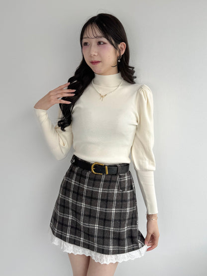 パフスリーブボトルネックリブニット